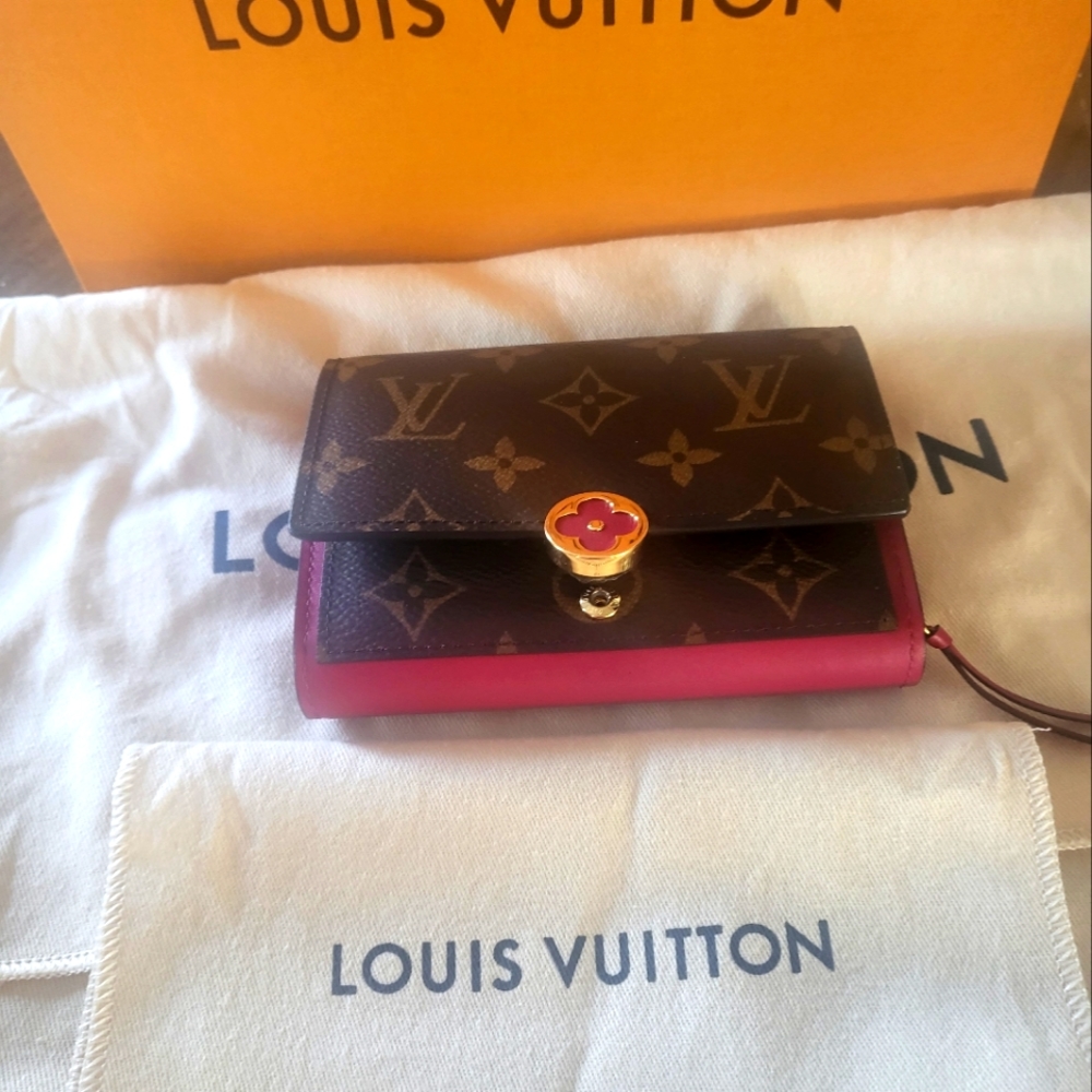 Authentic Louis Vuitton Flore Compact Wallet